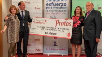 Bodegas Protos entrega 10.000 euros a la ONG Alianza Española de familias de Von Hippel-Lindau